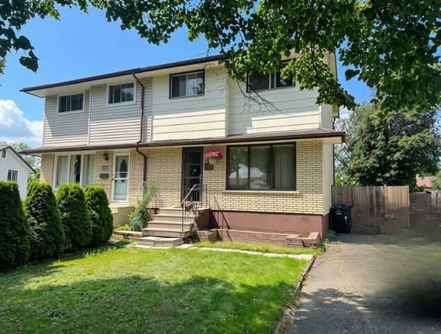 579 Simon Fraser Drive
