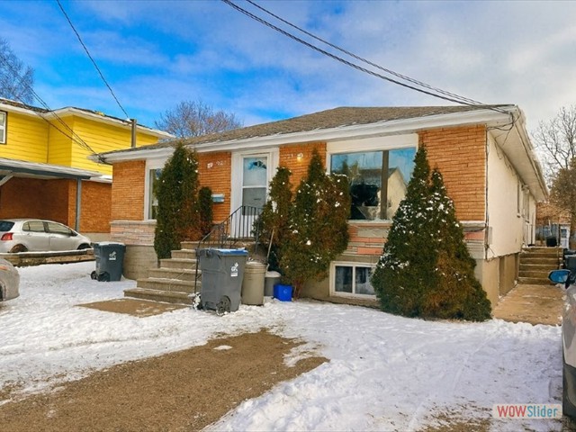 221 223 Bruce Street