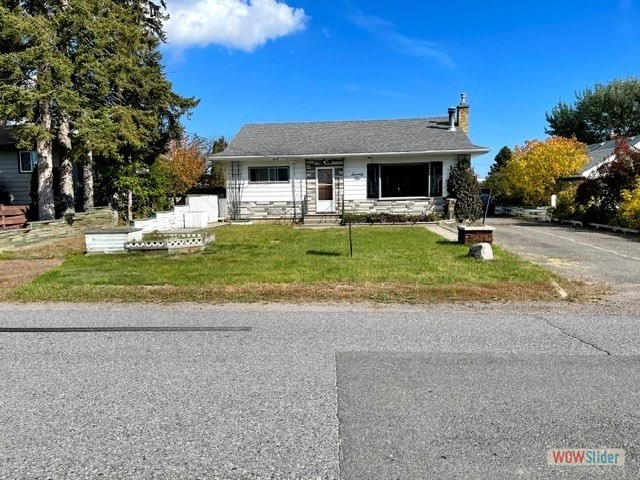 72 Burriss St 