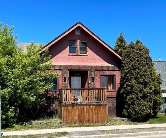 279 Frederica Street West