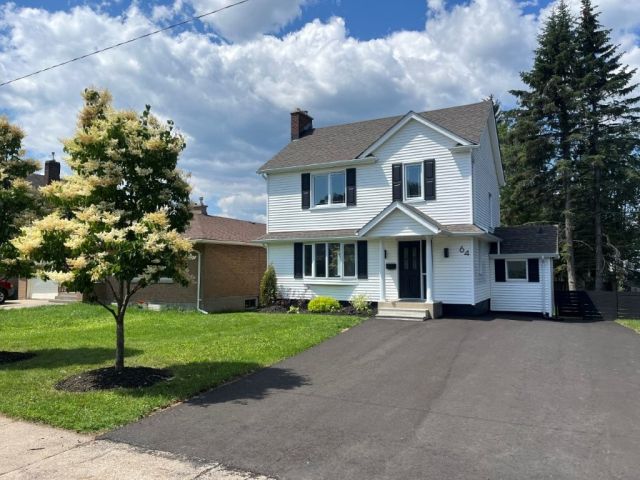 64 Summit Avenue Thunder Bay