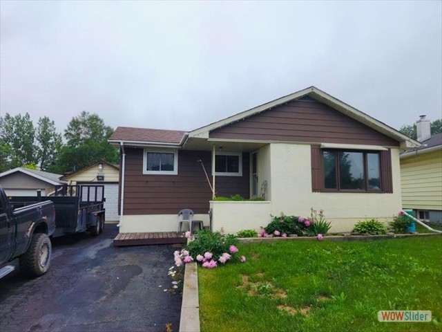6 Mona Drive - Manitouwadge