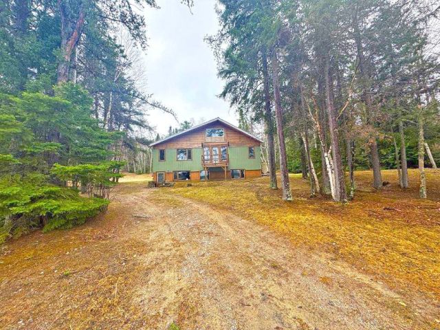 3 and 4 Beach Road Nakina ON