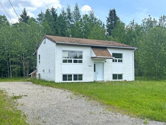 406 Mackie Drive Nakina ON
