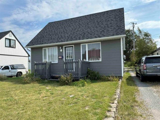 7 Shinwauk Drive Manitouwadge ON