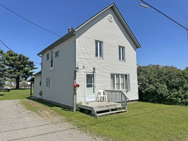 109 First Street Nipigon ON