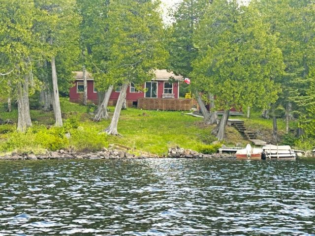 17 Elizabeth Lake Nipigon ON