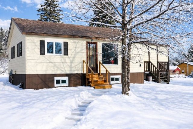 86 Front Street Nipigon ON